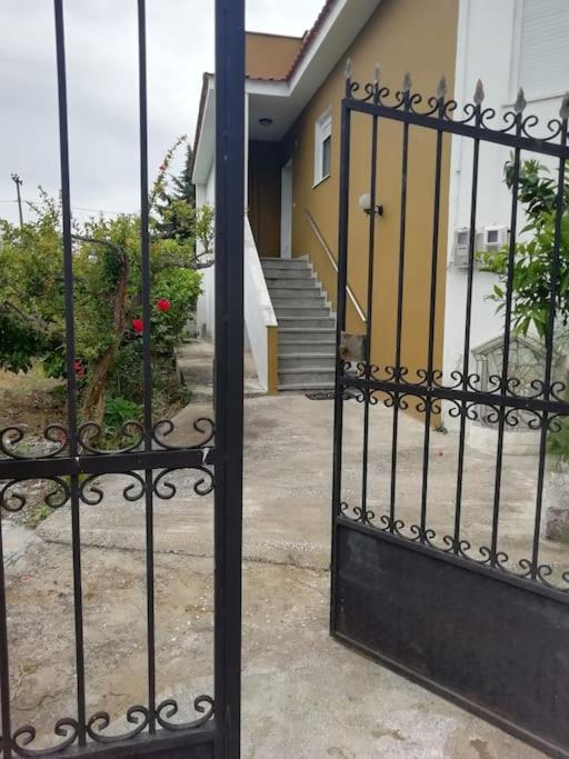 Myrsini' S House Vila Néa Péramos Exterior foto